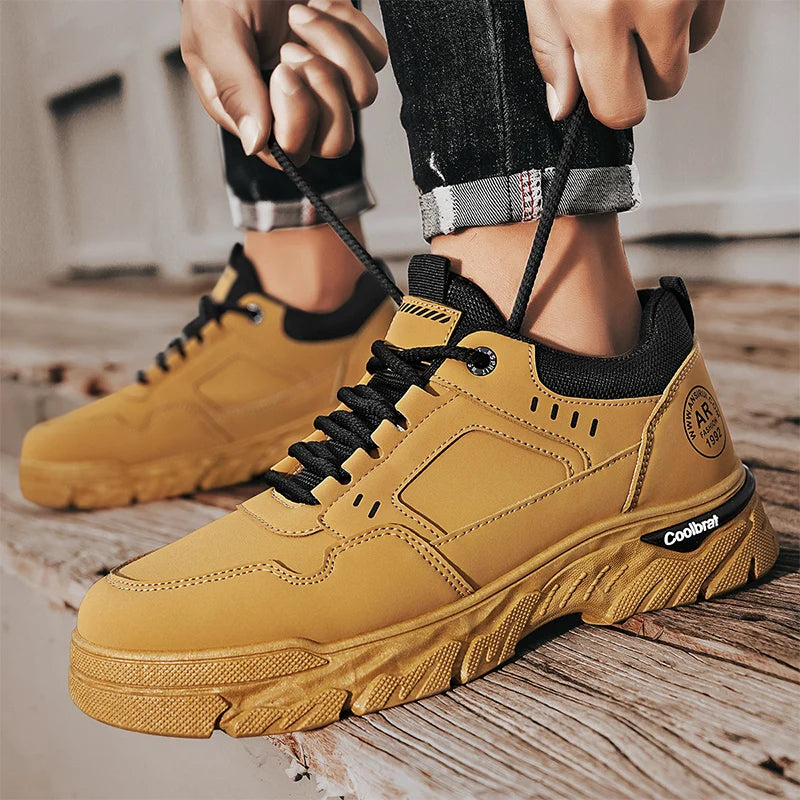 Men's Tooling Shoes Four Season Soft-sole Non-slip Comfort casual Walking Shoes Outdoor fashion Breathable Labor Protection Shoe