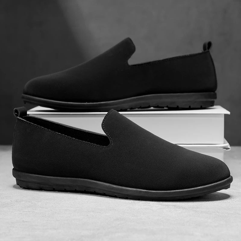 Men's Plus-Size Fashion Versatile Casual Shoes Breathable Soft Sole Four Seasons Non-Slip Comfort Outdoor Driving Leather Shoes