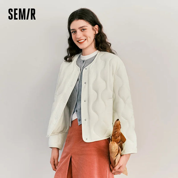 អាវក្រៅ Semir សម្រាប់នារី ធន់នឹងទឹក ទម្ងន់ស្រាល ៩០ ភាគរយ កអាវមូល សមល្មម រលុង រចនាស្អាតសម្រាប់រដូវរងា ឆ្នាំ២០២៦