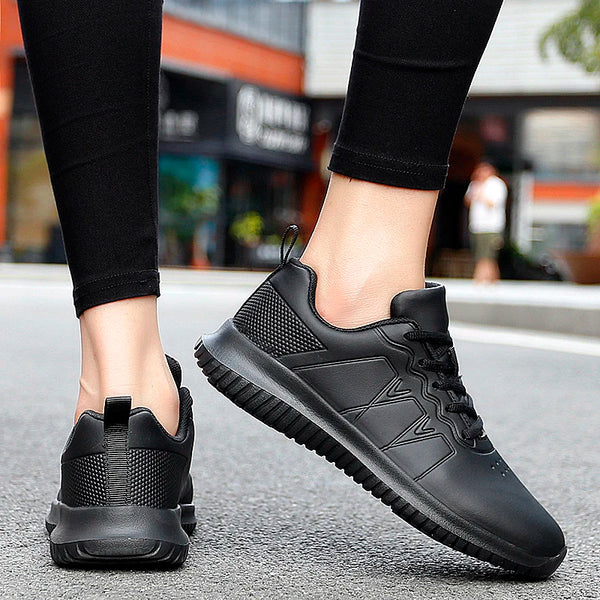 Couple Chef's shoes lightweight soft soled non slip waterproof oil resistant four season new men and women's work casual shoes