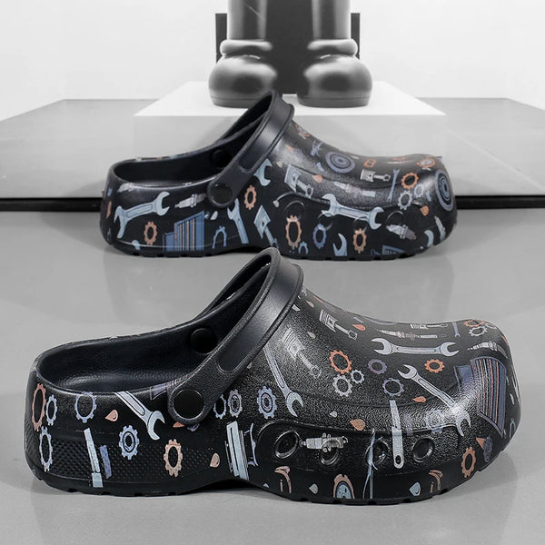 Men's Work Clogs with Tool Print, Anti-Slip Oilproof Chef Shoes, Comfortable EVA Closed Toe Shoes for Restaurant, Garage, Garden
