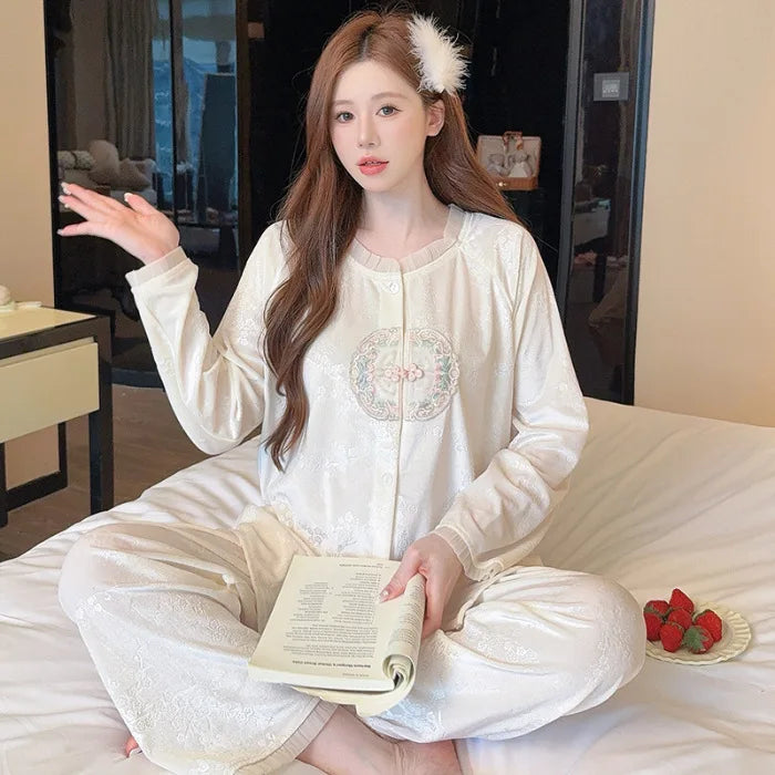 High-end Gold Silk Velvet Sleepwear For Women Spring Autumn Home Clothes Long Sleeves Outdoor Wear Suit For Winter Pajamas Set
