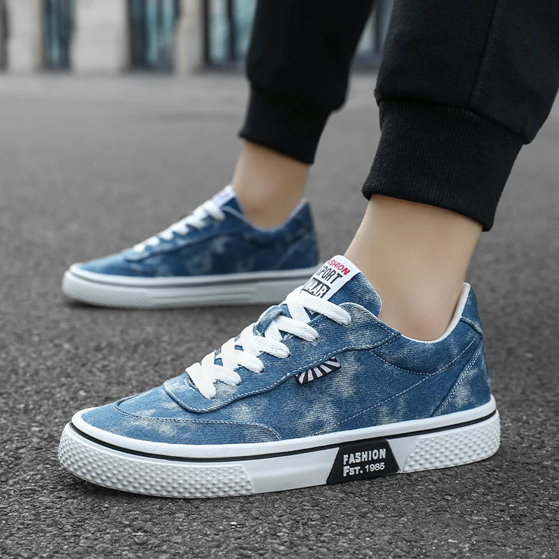 Men's Canvas Casual Shoes Four Season New Soft-Sole Breathable Lightweight Outdoor Walking Shoes Student Flat Sports Board Shoes