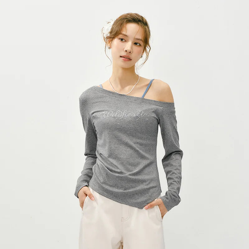 Semir Stylish Tshirt Women 2026 Spring Short Oblique Shoulder Letter Slim Fit Unique Design Casual Fashion Daily Wear Top