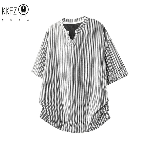 Mens Striped Textured Knit Short Sleeve Top Notched Collar Oversized Cutting Suitable For Vacation Dating And Casual Scenes