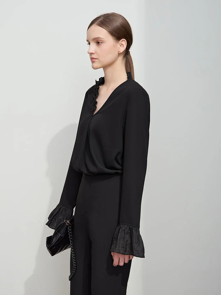 អាវ AMII Minimalist Chiffon សម្រាប់ស្ត្រី រដូវស្លឹកឈើជ្រុះឆ្នាំ ២០២៥ អាវការិយាល័យថ្មី V-neck Ruffle Splicing អាវដៃវែងរលុង 12511078
