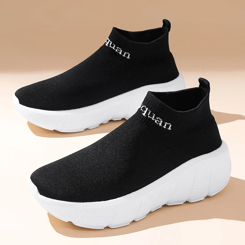 Couples Casual Sports Shoes Summer 2025 Breathe Lightweight Walking Shoes Daily Training Sneakers for Men Women