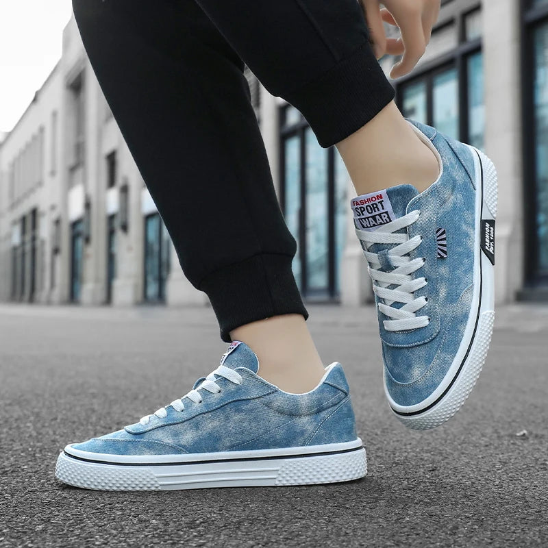 Men's Canvas Casual Shoes Four Season New Soft-Sole Breathable Lightweight Outdoor Walking Shoes Student Flat Sports Board Shoes