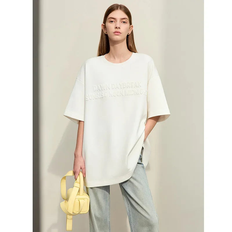 អាវយឺត AMII Minimalism សម្រាប់ស្ត្រី 2026 រដូវស្លឹកឈើជ្រុះថ្មី កមូល អក្សរប៉ាក់ រលុង ដៃខ្លី ធម្មតា 12441080