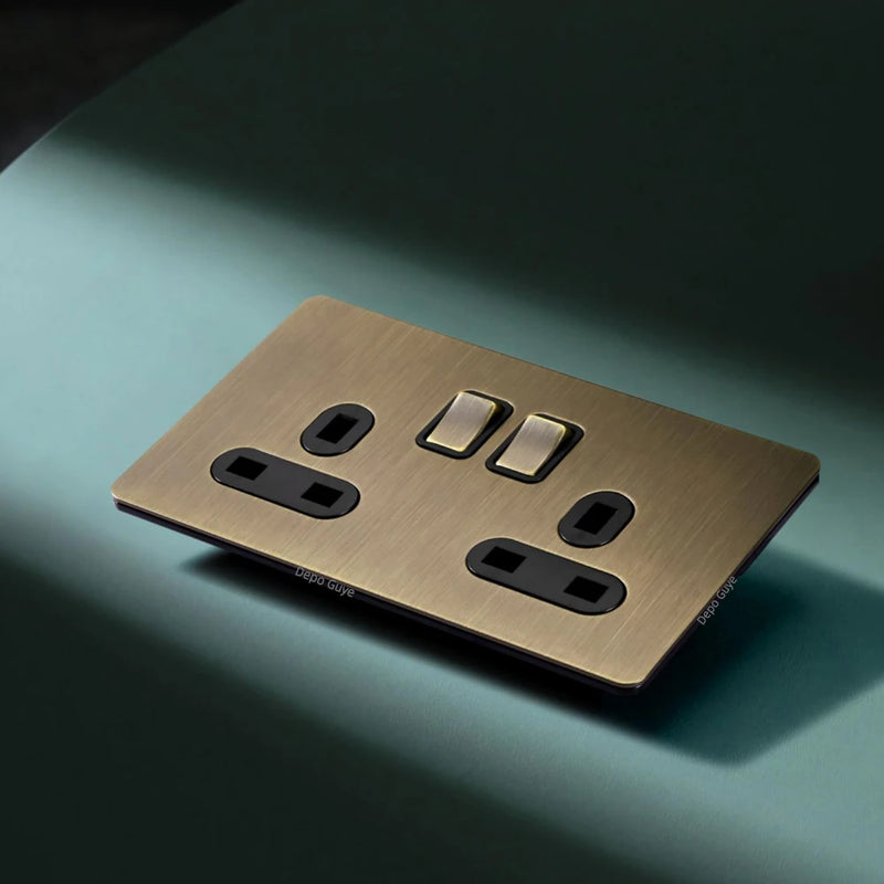 146 Type Retro Metal Panel UK 13A Wall Socket,Bronzed Stainless Steel Power Universal 3-pin Dual Power Socket With USB C charge