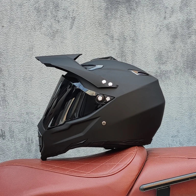 Off road motorcycle helmet, forest speed drop DH helmet, full coverage road rally helmet, suitable for all seasons