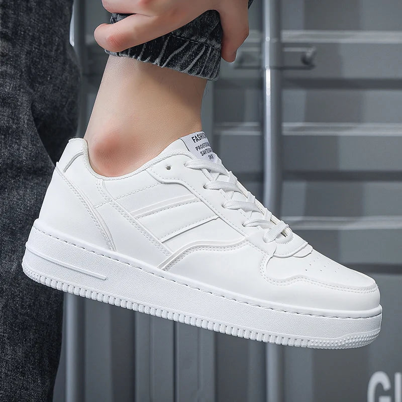 Men's casual shoes four seasons new breathable lightweight soft-sole outdoor flat walking shoes fashion student white board shoe