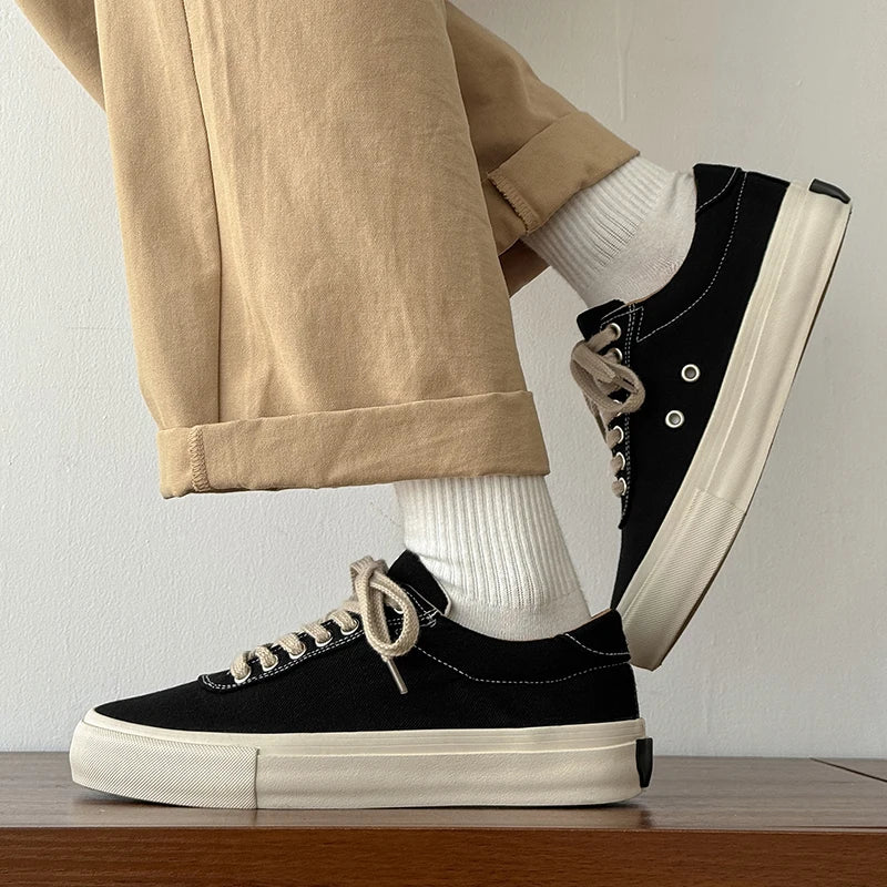 Men's Casual Canvas Shoes Four Seasons New Breathable Light Soft Sole Comfortable Board Shoes Fashion Versatile Walking Sneakers