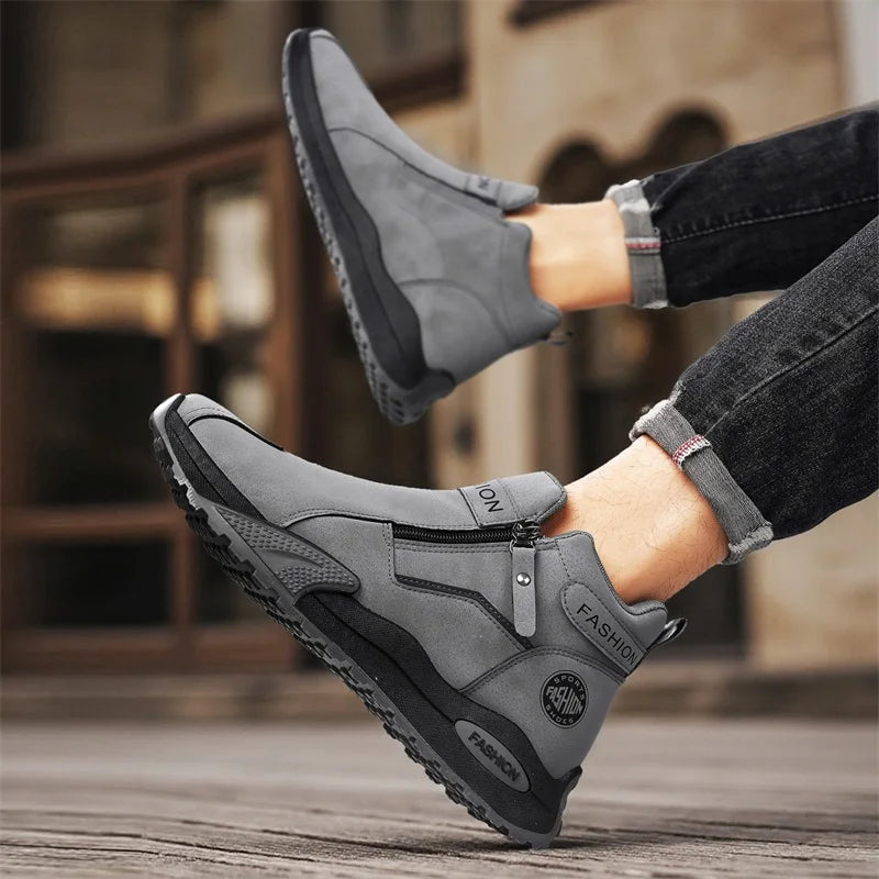 Men's boots winter new warm plush casual snow boots fashion youth Joker outdoor sports cotton shoes anti-slip high-top work shoe