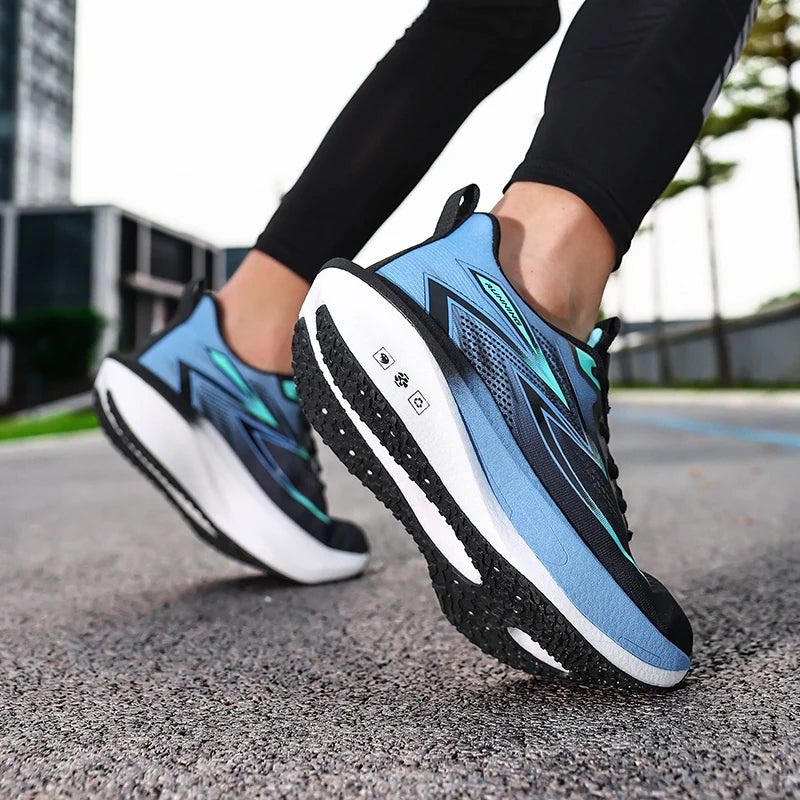 Men's lightweight casual sneakers Four seasons new breathable soft-sole outdoor racing running shoes students speed sports shoes