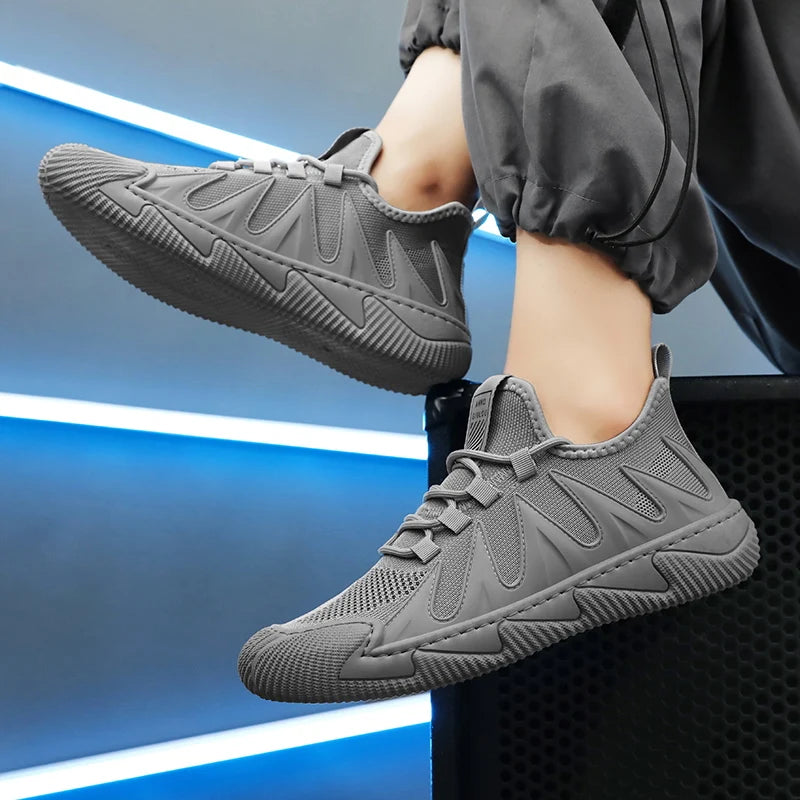 Men's sneakers casual light mesh sports shoes four seasons fashion outdoor soft sole Anti slip Breathable comfort running shoes