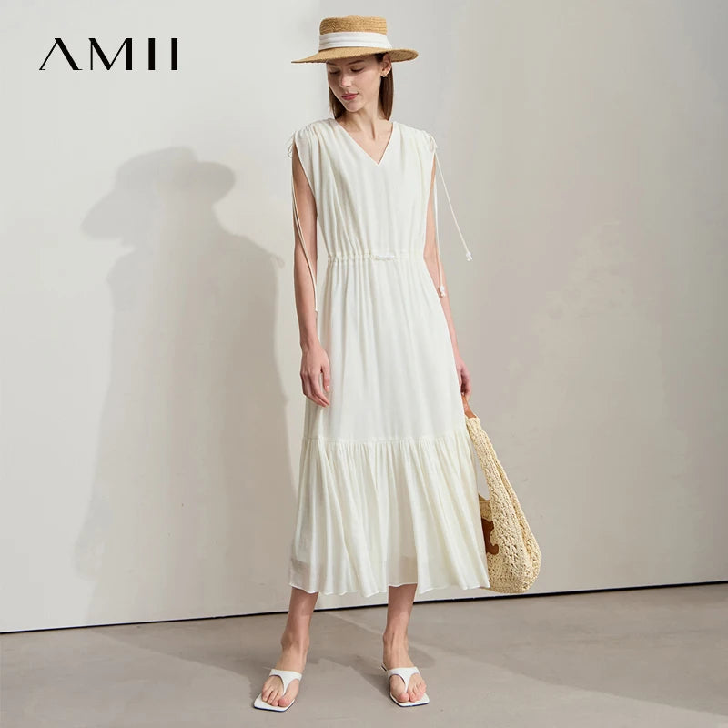 រ៉ូបនារី Amii រចនាបថសាមញ្ញសម្រាប់រដូវក្តៅថ្មី ស្ទីលរលុងវែង ដៃអាវគ្មានដៃ ក V រាងមូល មានខ្សែចង 12542117