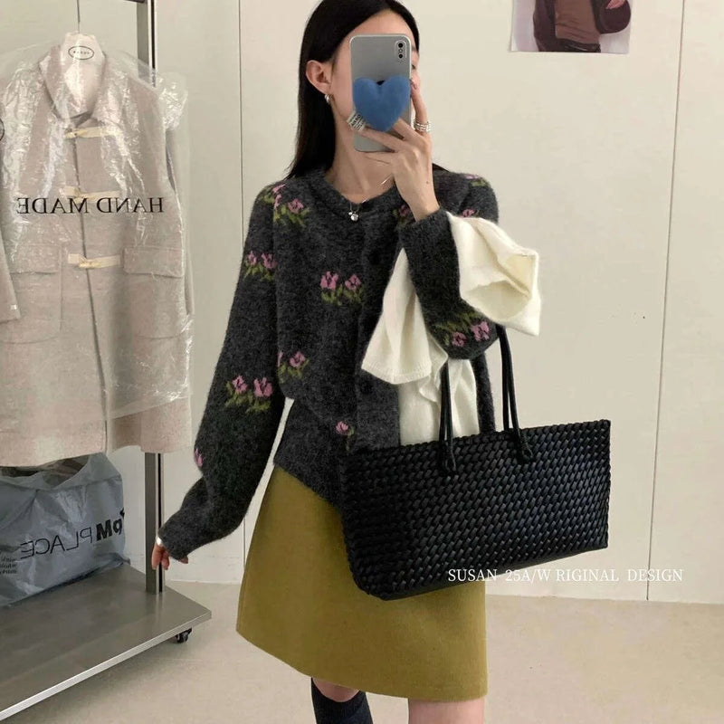 Korean Retro Small Floral Lazy Wind Top Female Niche Versatile Sweater Cardigan Knitted Jacket for Women Clothes Short Coat