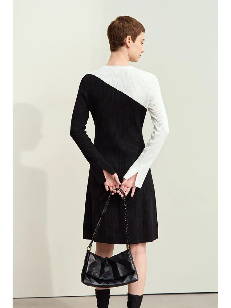 រ៉ូប Amii Minimalism 2026 សម្រាប់ស្ត្រីរដូវស្លឹកឈើជ្រុះថ្មី កមូល ពណ៌ផ្ទុយ រ៉ូបស្រីស្លីមប៉ាក់ A-Line Midi Slit 12452153