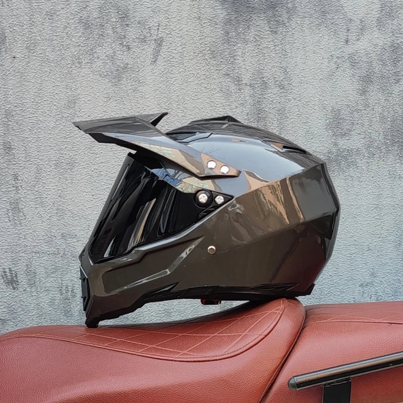 Off road motorcycle helmet, forest speed drop DH helmet, full coverage road rally helmet, suitable for all seasons