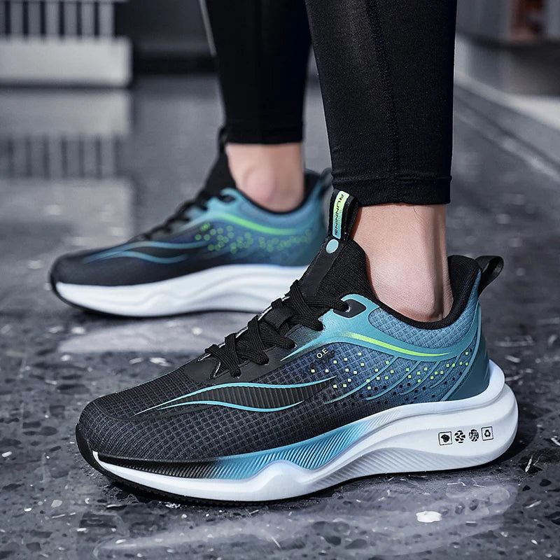 Men's sneakers New four seasons lightweight breathable soft-sole racing outdoor casual running shoes student speed sports shoes