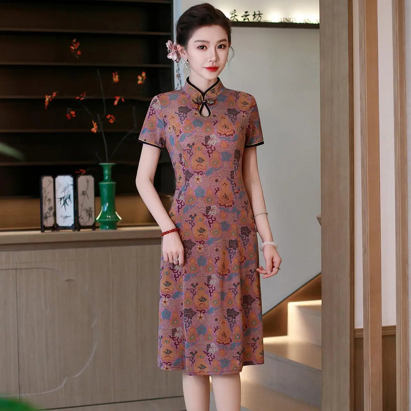 រ៉ូប Cheongsam បែបចិន រ៉ូប Qipao សម្រាប់នារី រ៉ូបបោះពុម្ពផ្កា សម្លៀកបំពាក់បែប Vintage