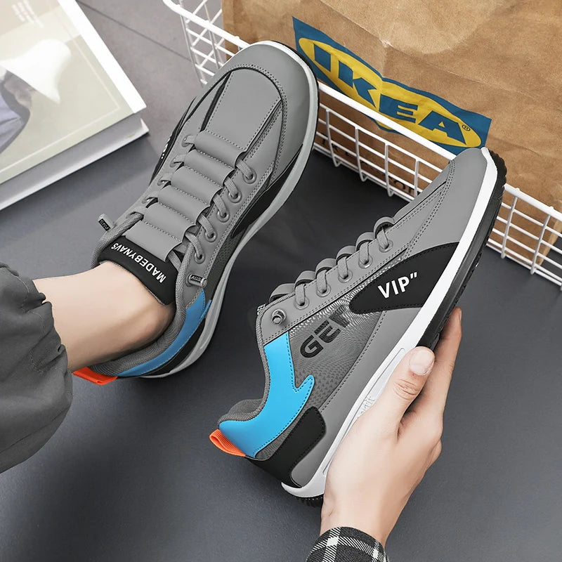 Men's flat casual shoes Four seasons lightweight soft-sole non-slip outdoor walking shoes fashion youth Joker sports board shoes