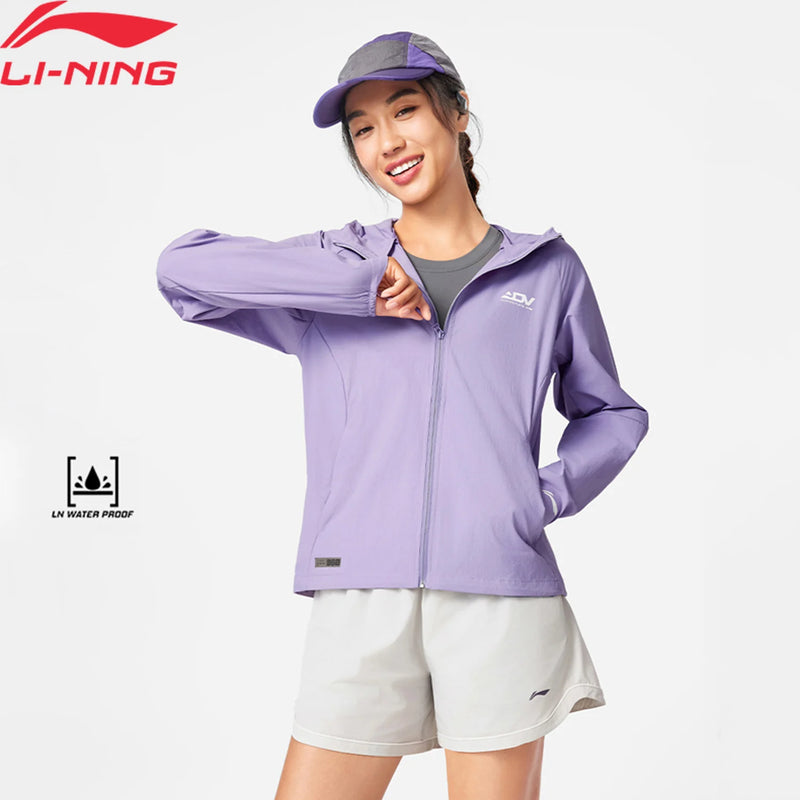 អាវក្រៅរត់សម្រាប់នារី Li-Ning LN ការពារខ្យល់ មានផាសុកភាព គ្មាន PFC មិនជ្រាបទឹក មានខ្យល់ចេញចូលបានល្អ អាវកីឡា LiNing AFYV002