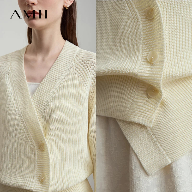 AMII Minimalist Elegant Woman Cardigan 2026 Autumn French V-Neck Raglan Asymmetrical Tops Loose Casual Knit Cardigans 12523010