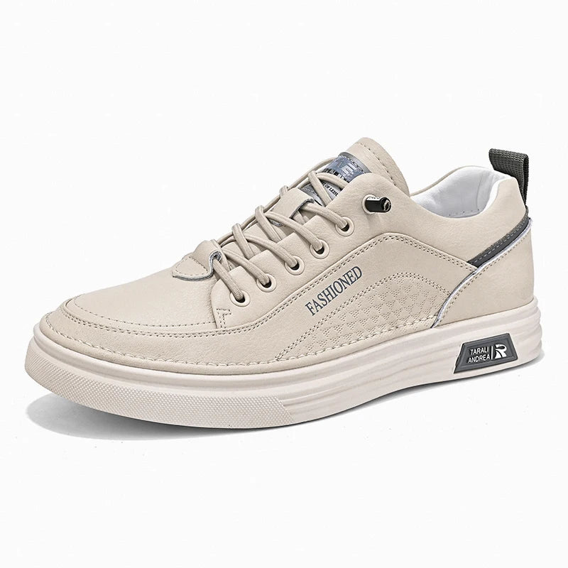 Men's Slip On Casual Shoes Summer Breathable Lightweight Soft-Sole Outdoor Flat Walking Shoes Fashion Student White Board Shoes