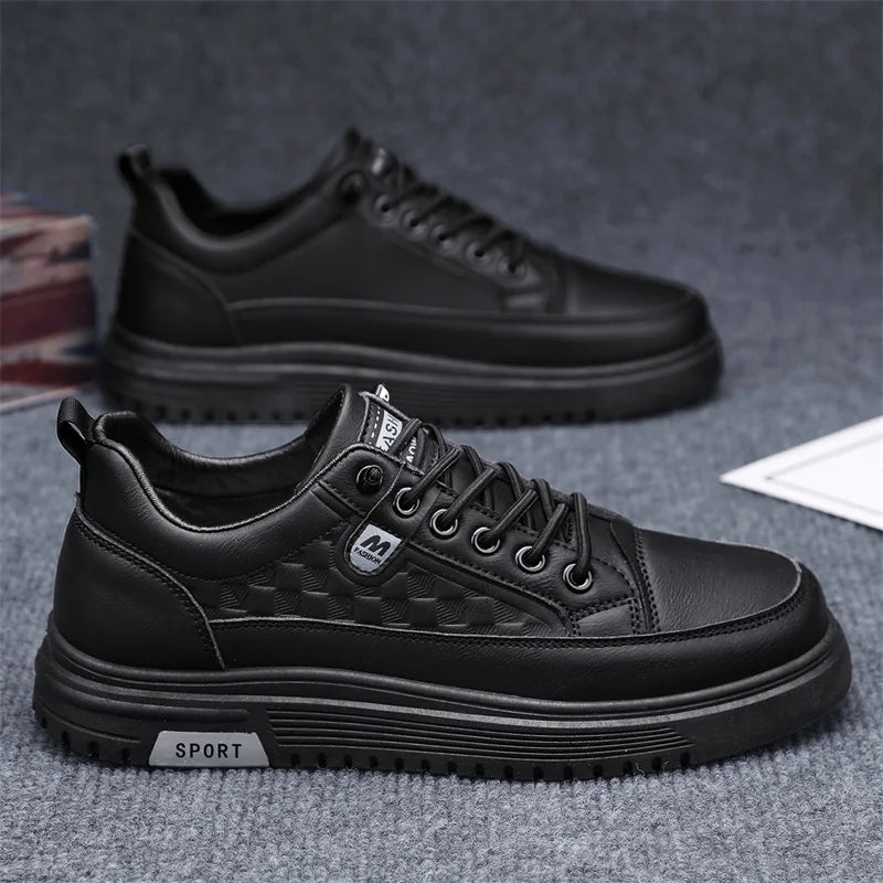 Men's Flat Casual Shoes Spring Breathable Soft-Sole Anti-Slip Outdoor Walking Shoes Youth Fashion White Shoes Sports Board Shoes