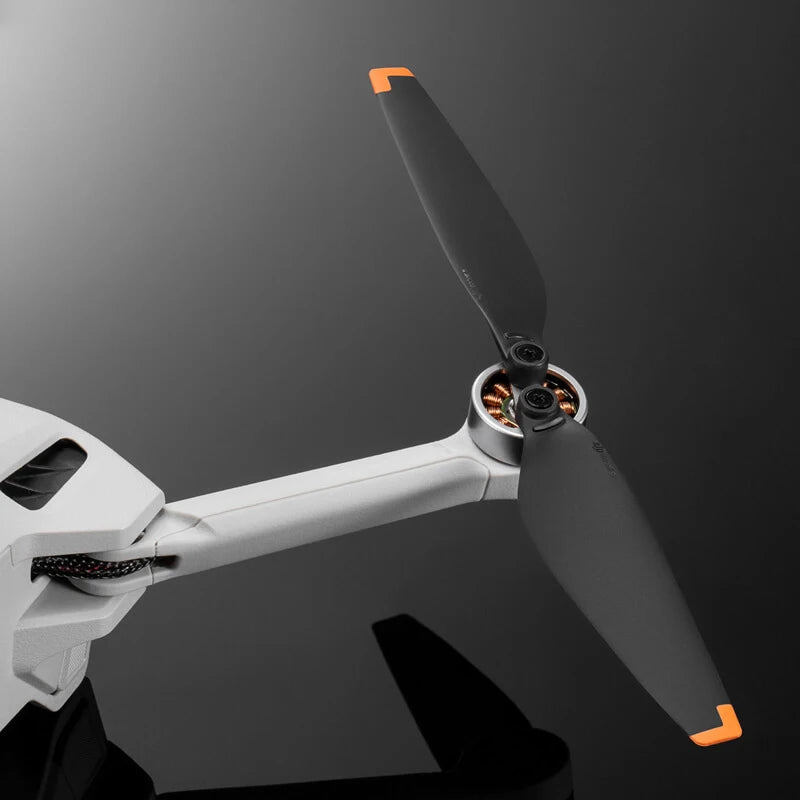 DJI Mini 3/Lito Series Propellers The propeller has low noise and has undergone precise dynamic balance testing Original
