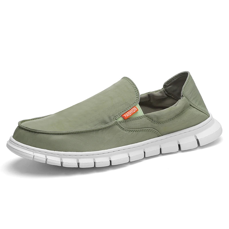 Mens Walking Shoes 2025 New Lightweight Low Cut Luxury Design Fashion All Season Wear Travel Sports Shoes Trendy Sneakers Men