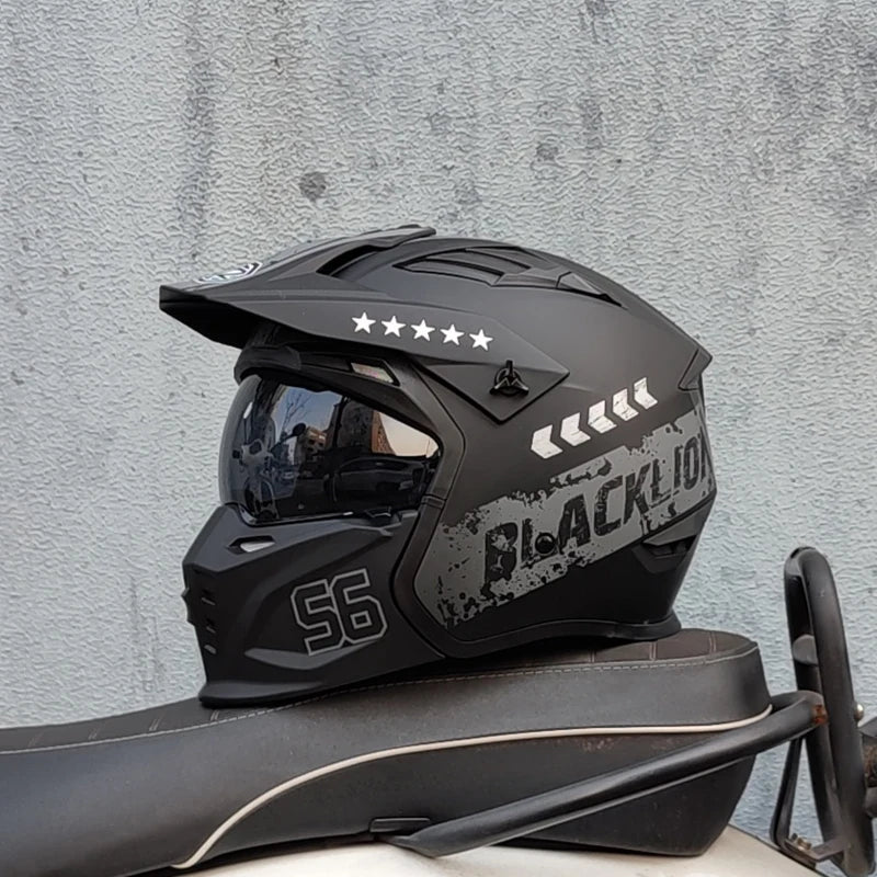 Motorcycle Riding Helmet, Male and Female Motorcycle Combination, All-Season Universal, Summer Retro Removable Chin