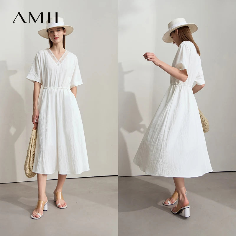 រ៉ូប AMII សាមញ្ញសម្រាប់ស្ត្រីរដូវក្តៅថ្មីឆ្នាំ ២០២៥ ដៃអាវខ្លីរាងអក្សរ V ចង្កេះយឺត 12542093