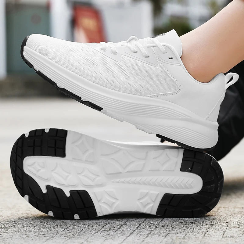 Men's breathable casual sneakers four season new soft sole outdoor racing running shoes students' lightweight speed sports shoes