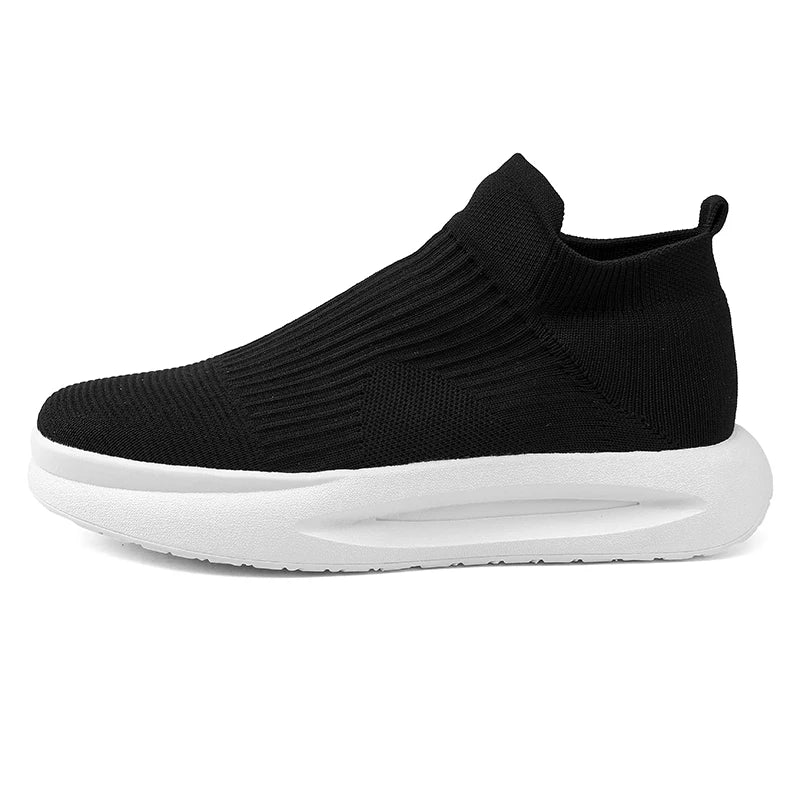 Men Sports Shoes Summer New Comfortable Mesh Breathable Walking Tennis Shoes Soft Sole Rebound Fashionable Walking Shoes for Men