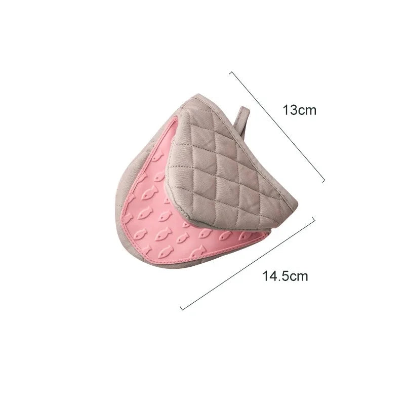 1PC Fish Shaped Silicone Anti Scald Oven Gloves Kitchen Silicone Gloves Tray Dish Holder Oven Gloves Multi-purpose Gloves 1PC