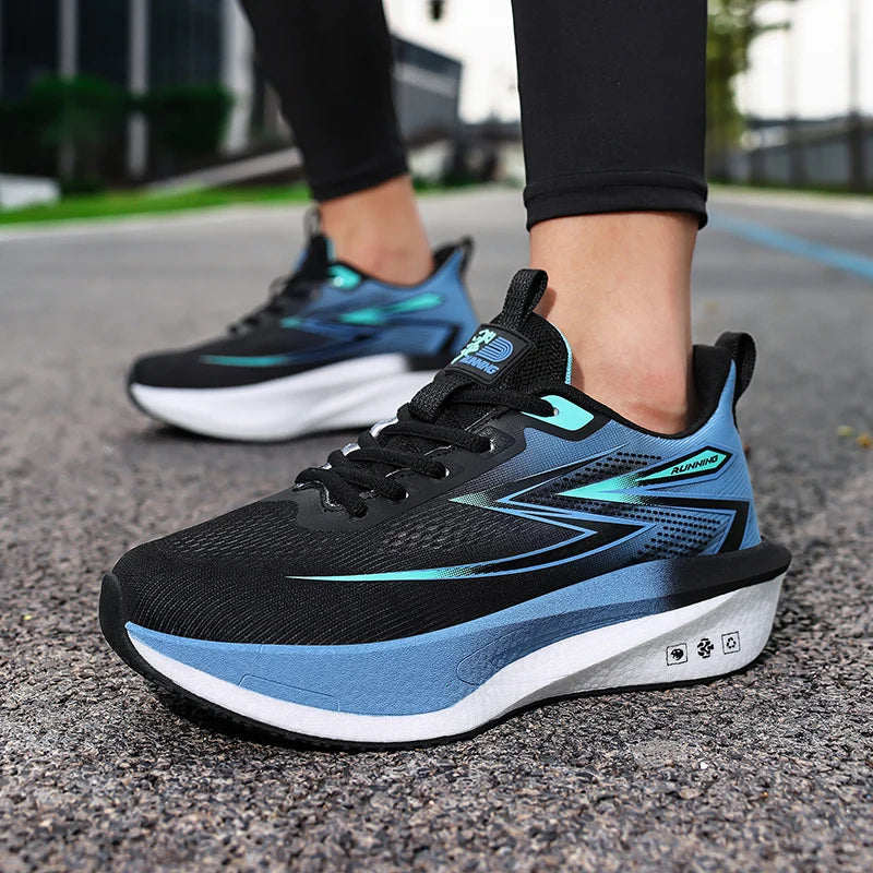 Men's lightweight casual sneakers Four seasons new breathable soft-sole outdoor racing running shoes students speed sports shoes
