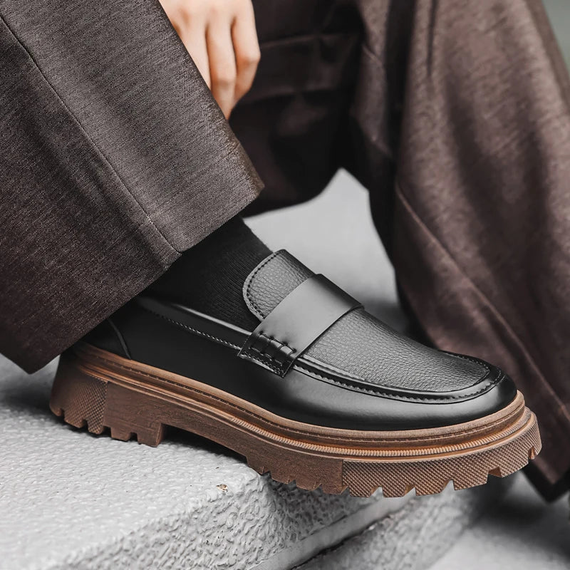 Men's retro classic casual Tooling shoes Four seasons breathable light soft-sole comfortable outdoor business dress walking shoe