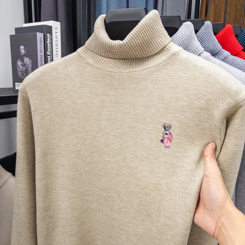 Comfort Man High Neck Long-Sleeved Knitwear Bear Embroidery Pullover Fashionable Daily Wear for Men Autumn Winter Versatile Men'