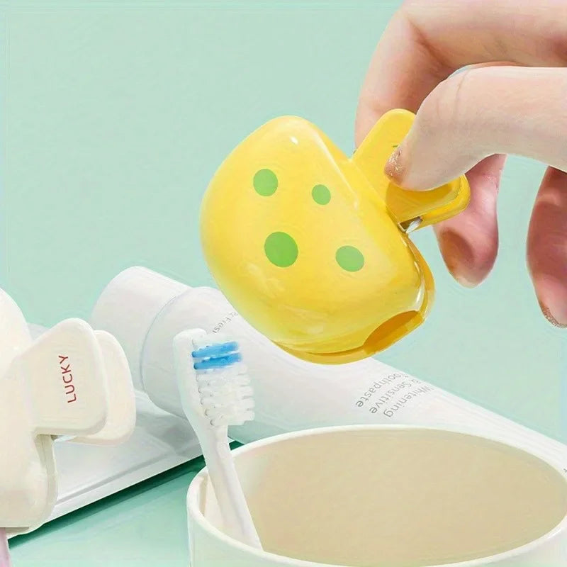 1pc Mushroom Toothbrush Holder Travel Toothbrush Cover Dust-proof Toothbrush Head Protective Clip Home Storage Box