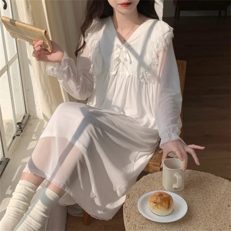 រ៉ូបរាត្រី Princess Sweet សម្រាប់នារី ក V ដៃវែង ស្លៀកនៅផ្ទះ រដូវរងា សម្លៀកបំពាក់សម្រាប់នារីៗ រ៉ូបរាត្រីបែប Modal Mesh Lace