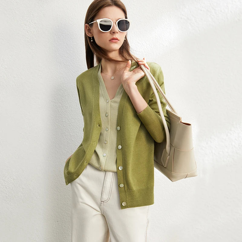 អាវក្រៅ Amii Minimalism Woolen Cardigan សម្រាប់ស្ត្រី រដូវស្លឹកឈើជ្រុះ ឆ្នាំ២០២៤ អាវក្រៅការិយាល័យថ្មី V-neck លាយបញ្ចូលគ្នាក្លែងក្លាយពីរ 12443205