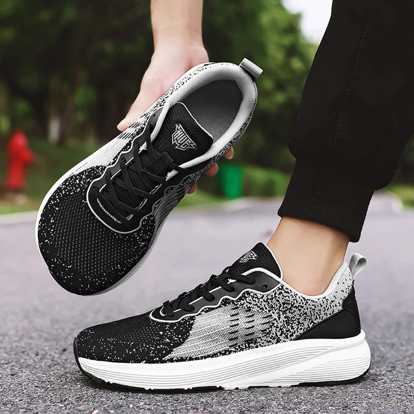 Men women casual sneakers four seasons fashion breathable soft-sole outdoor speed running shoes couple light racing sports shoes