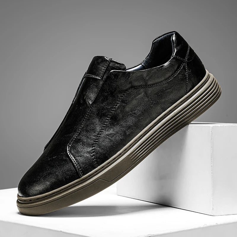 Spring Autumn Mens Fashion Pure White Shoes Men Leather Casual Shoes Slip On Comfortable Flat Shoes Big Size 46 47