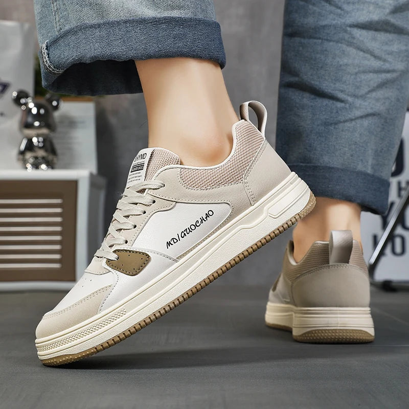 Men's Korean casual shoes Four seasons new soft-sole breathable light outdoor walking shoes fashion youth flat sports board shoe