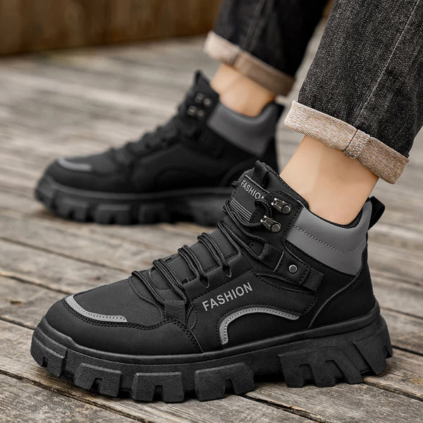 Men's boots four seasons new light soft-sole casual boots fashion outdoor Joker anti-slip comfort walking sports tooling boots