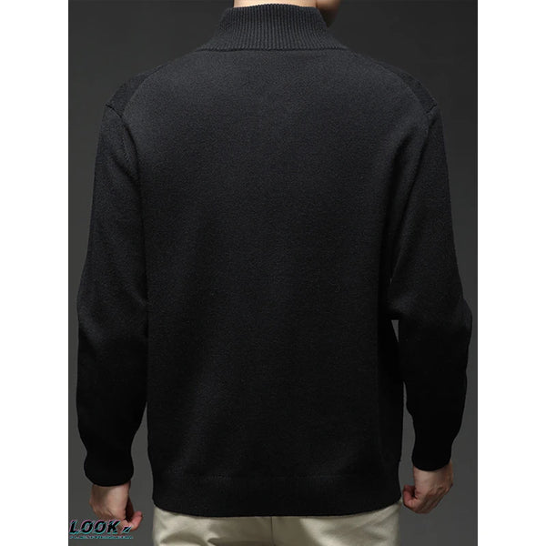 Casual Men's Cardigan Sweater: Model - Styled Look for Seasonal Elegance