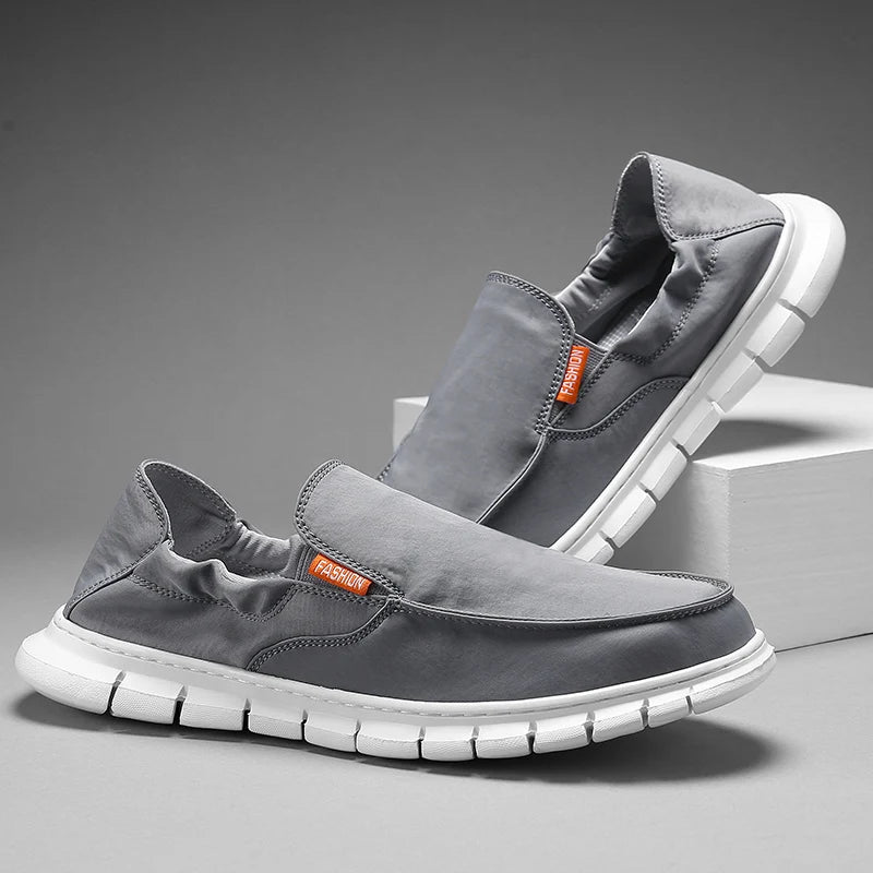 Mens Walking Shoes 2025 New Lightweight Low Cut Luxury Design Fashion All Season Wear Travel Sports Shoes Trendy Sneakers Men